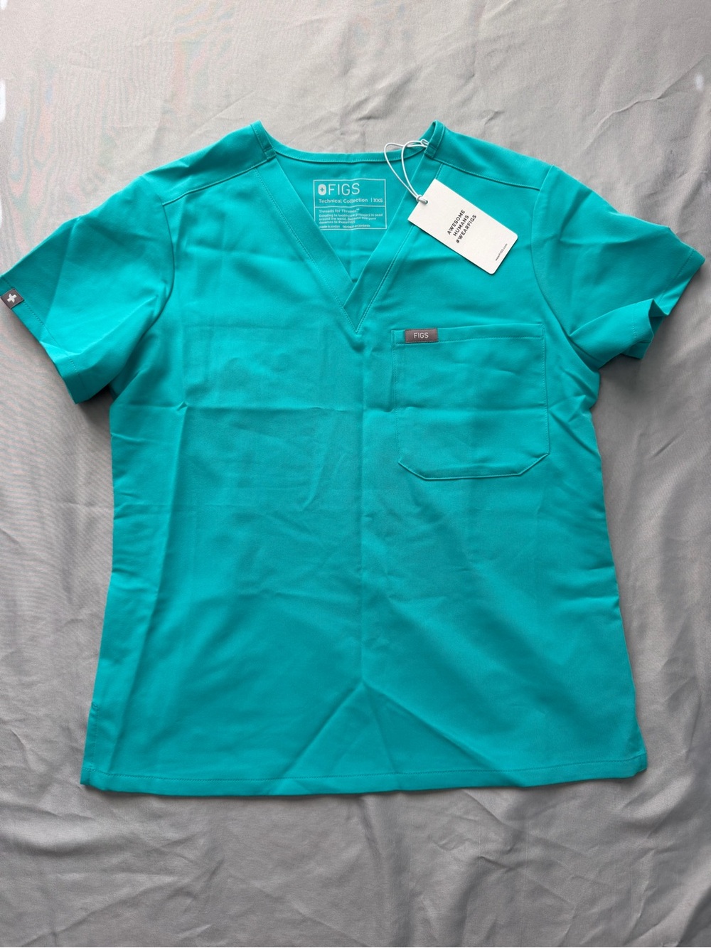 FIGS Women's Oasis Catarina V-Neck Scrub Top